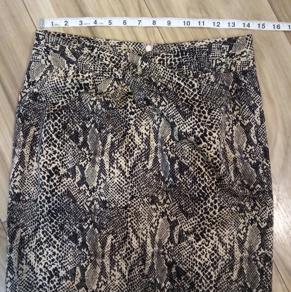 Michael Michael Kors Reptile Print Pencil Skirt. - Picture 3 of 11